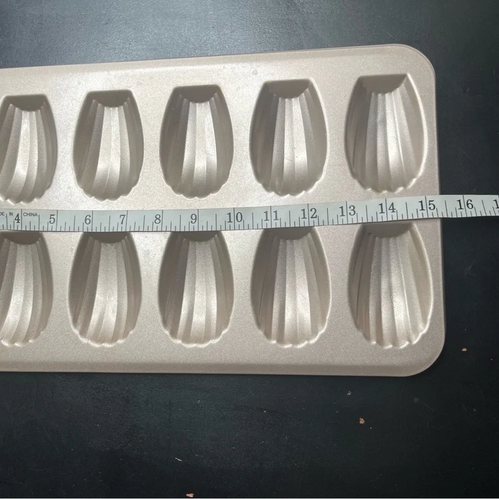 Silver Madeleine Baking Tray